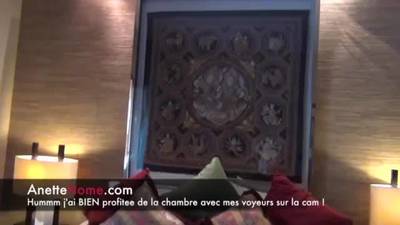 Un jour a l hotel avec ma cam voyeur et un trio pour les voyeurs francais