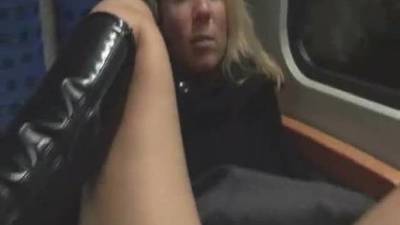 Amateur german housewife fuck and facial on subway