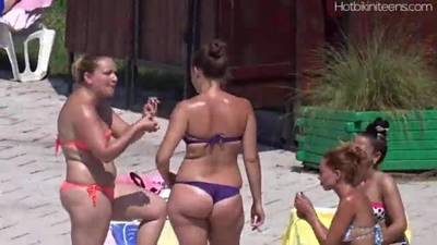 Sexy bikini hot girls beachspy voyeur